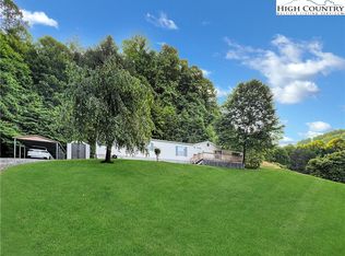 369 Arvil Greer Rd, Vilas, NC 28692