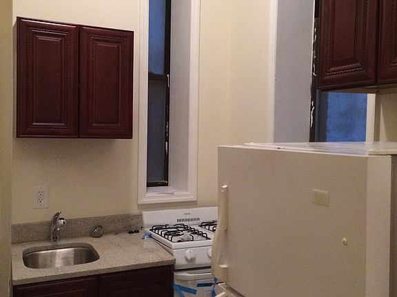 4th image of 2915 Frederick Douglass Blvd APT 5A