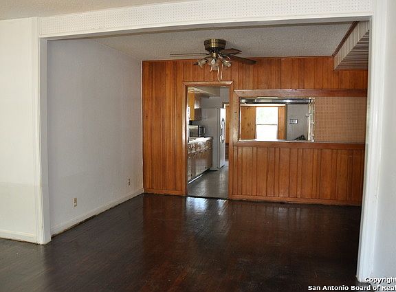 5th image of 503 Frost St