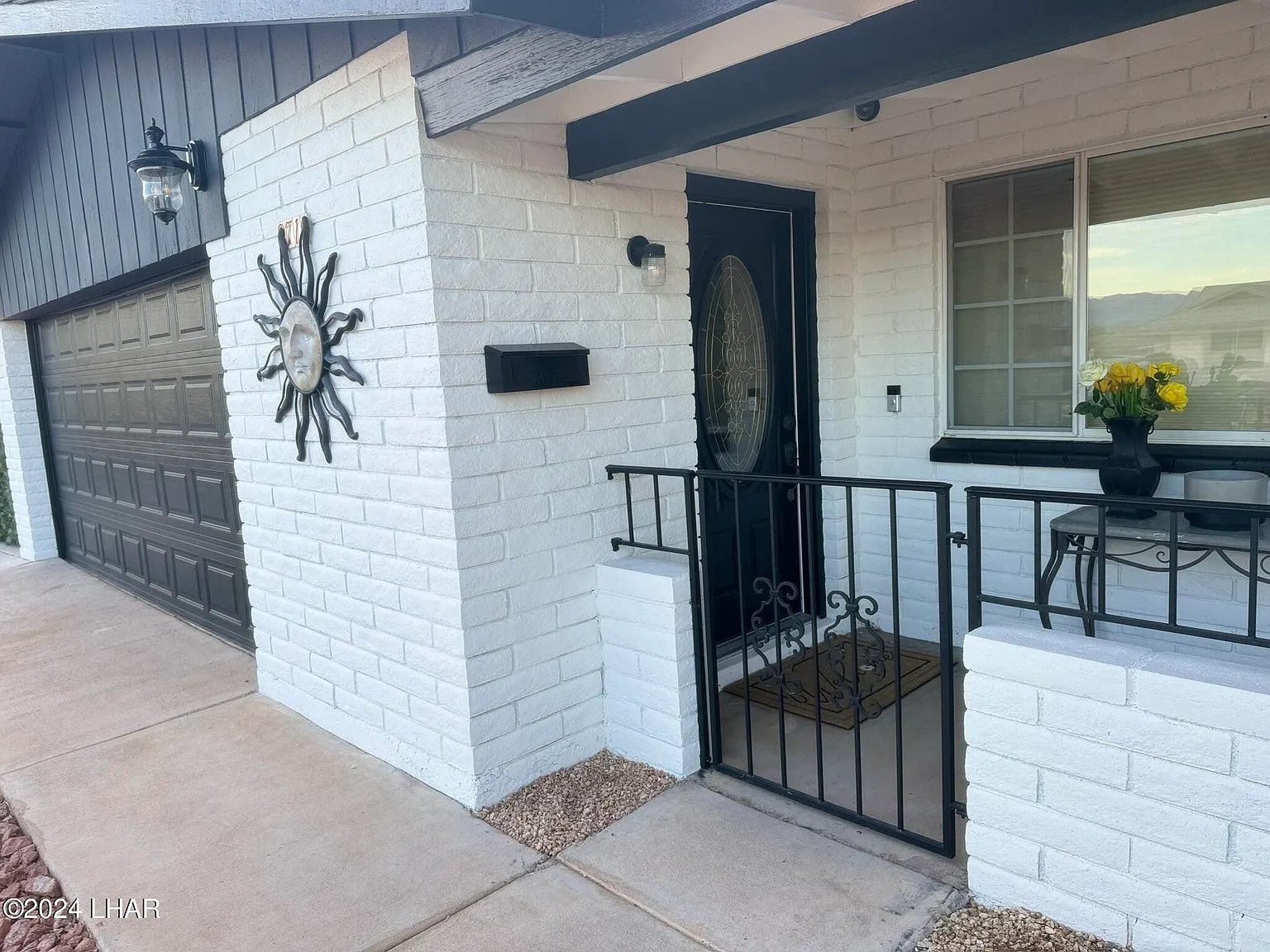 3 bed, 1319 sqft, $3,200 — Photo 4