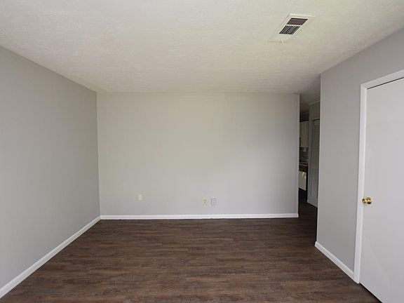 2nd image of 306 Heather St