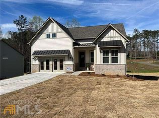 272 Linger Longer Dr, Ellijay, GA 30540
