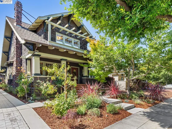 1321 Saint Charles St, Alameda, CA 94501