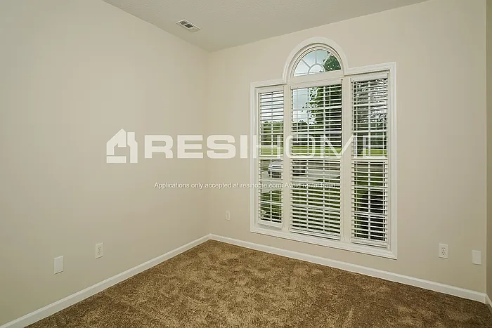 702 Carter Grove Rd — Photo 13