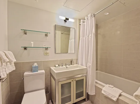 160 Central Park South image 9 of 14