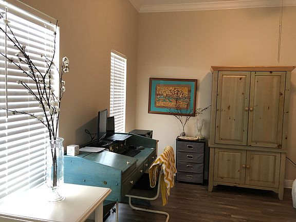 Office / 5th Bedroom