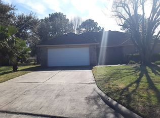 810 Birchview Ct, Pearland, TX 77584