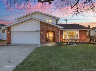 14207 S Pheasant Ln, Orland Park, IL 60467
