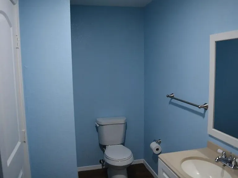 306 E Cook St — Photo 9