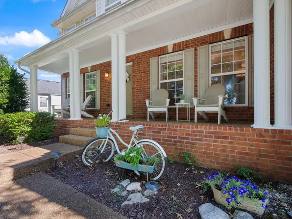 1902 Baileys Trace Dr, Spring Hill, TN 37174