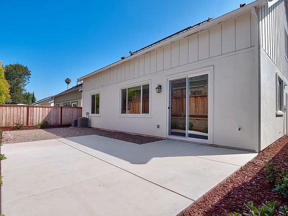 2nd image of 185 Sophia Ct