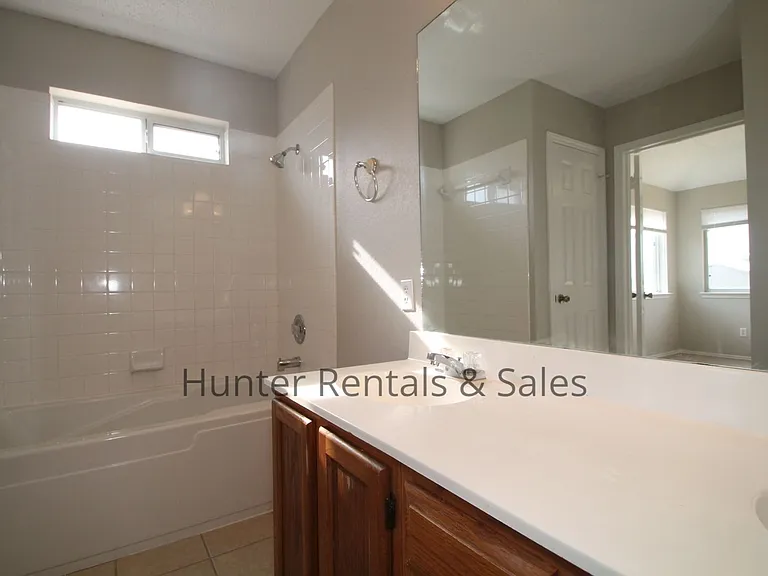 3203 Dorothy Jane Dr — Photo 14