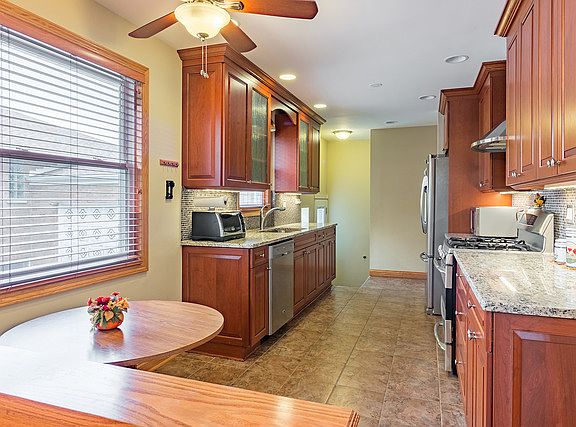 5th image of this home
