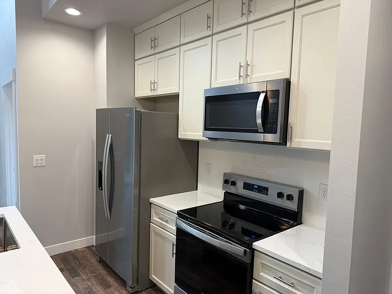 659 Sunset Ave NE #A — Photo 6