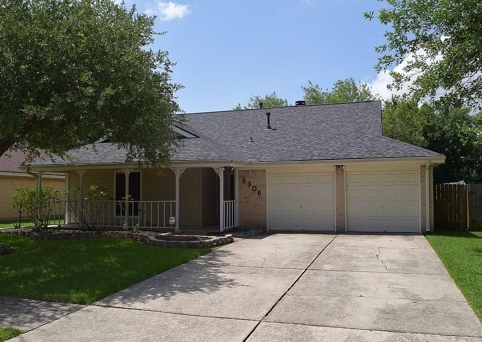 1st image of 6306 Fairbourne Dr