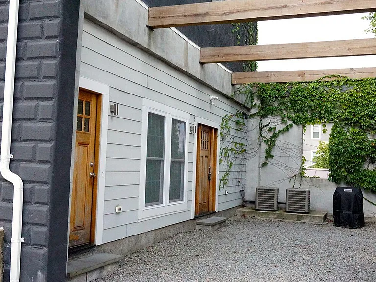2 Ames St #2 — Photo 20