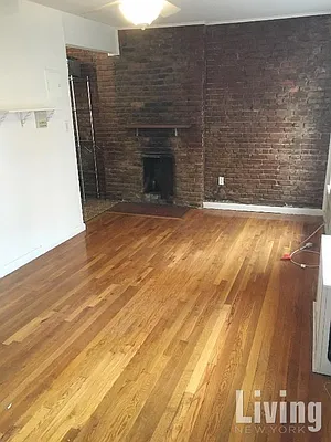 Rented by Living New York | media 21