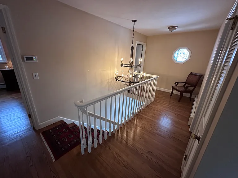 60 Sherwood Dr — Photo 5