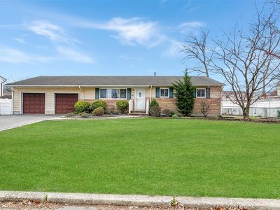 808 Windmill Avenue, West Babylon, NY, 11704