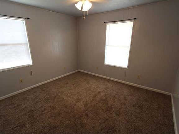 3rd image of 1374 Kurt Cir #1376