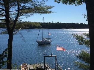 41 S Dyers Cove Rd, Harpswell, ME 04079
