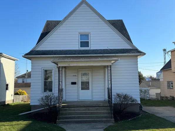 228 E Front Ave, Stockton, IL 61085