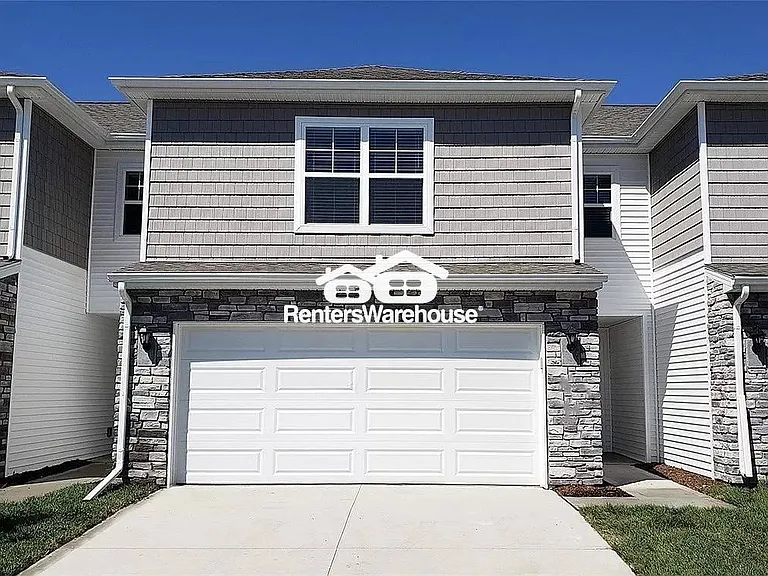 2205 Bugge Dr — Photo 1