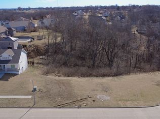 1413 Deer Run Dr, Knoxville, IA 50138