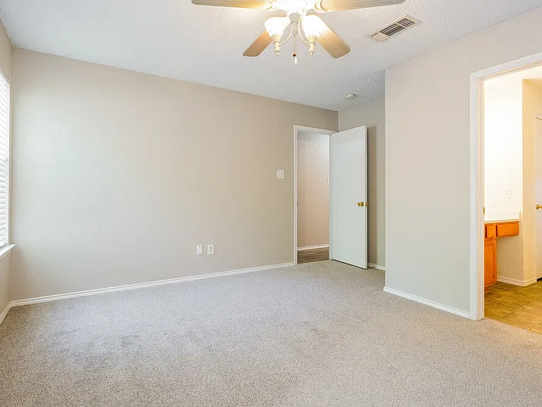 10648 Towerwood Dr — Photo 10
