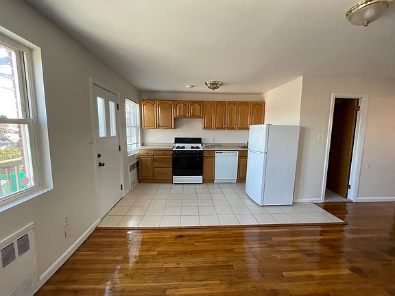 2nd image of 2721 170th St #1