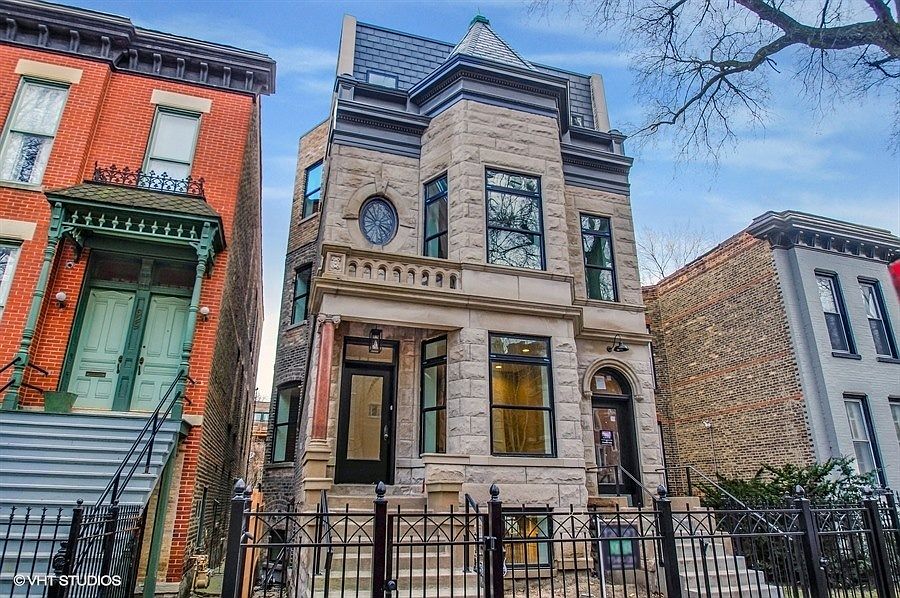 1st image of 631-33 W Wellington Ave