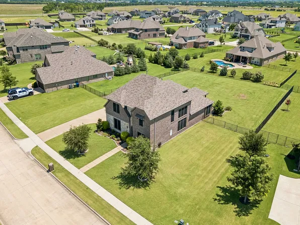 1116 Macgregor Ln, Gunter, TX 75058