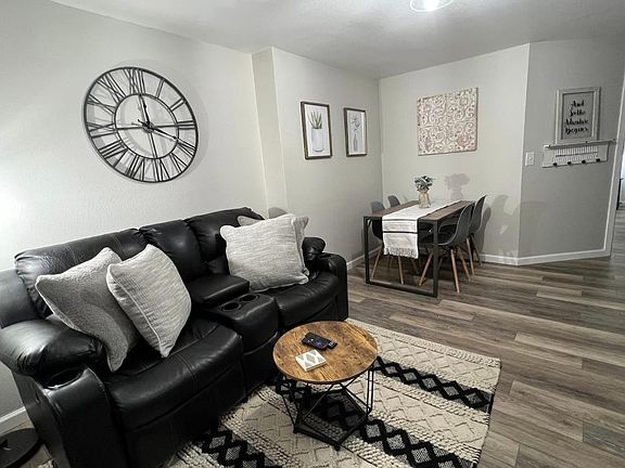 5th image of 1010 E Dalton Ave