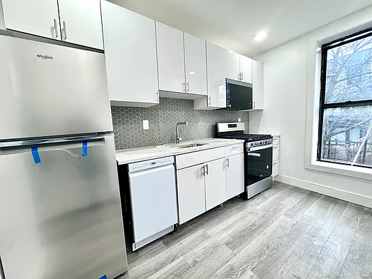 Rented by Compass | media 3