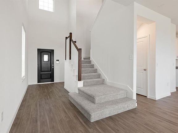 4th image of 1024 Greenshank Dr