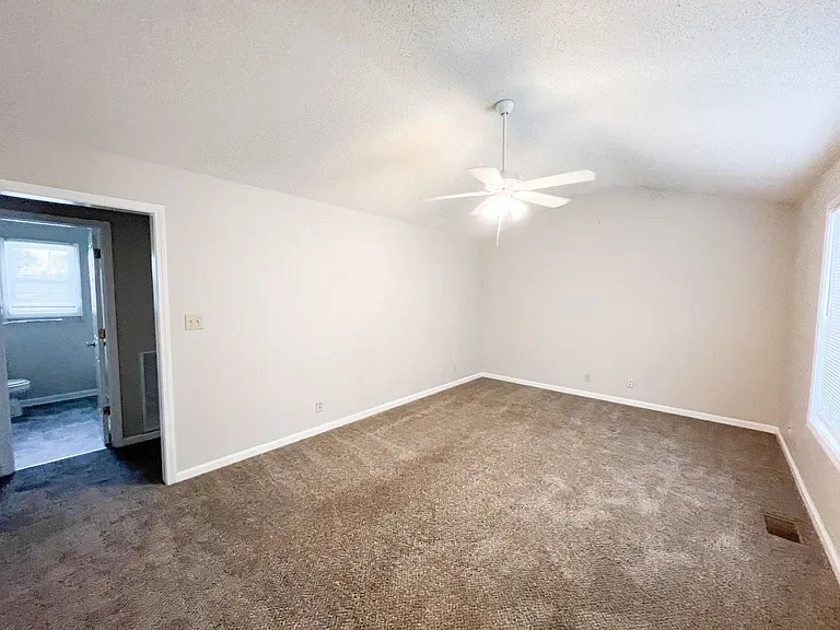 1965 Timberline Cir — Photo 2