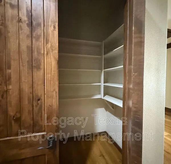 875 N Main St #103 — Photo 5