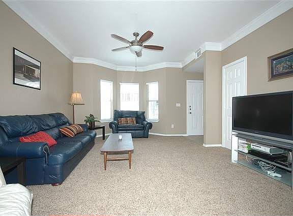 2nd image of 1320 Park Ave