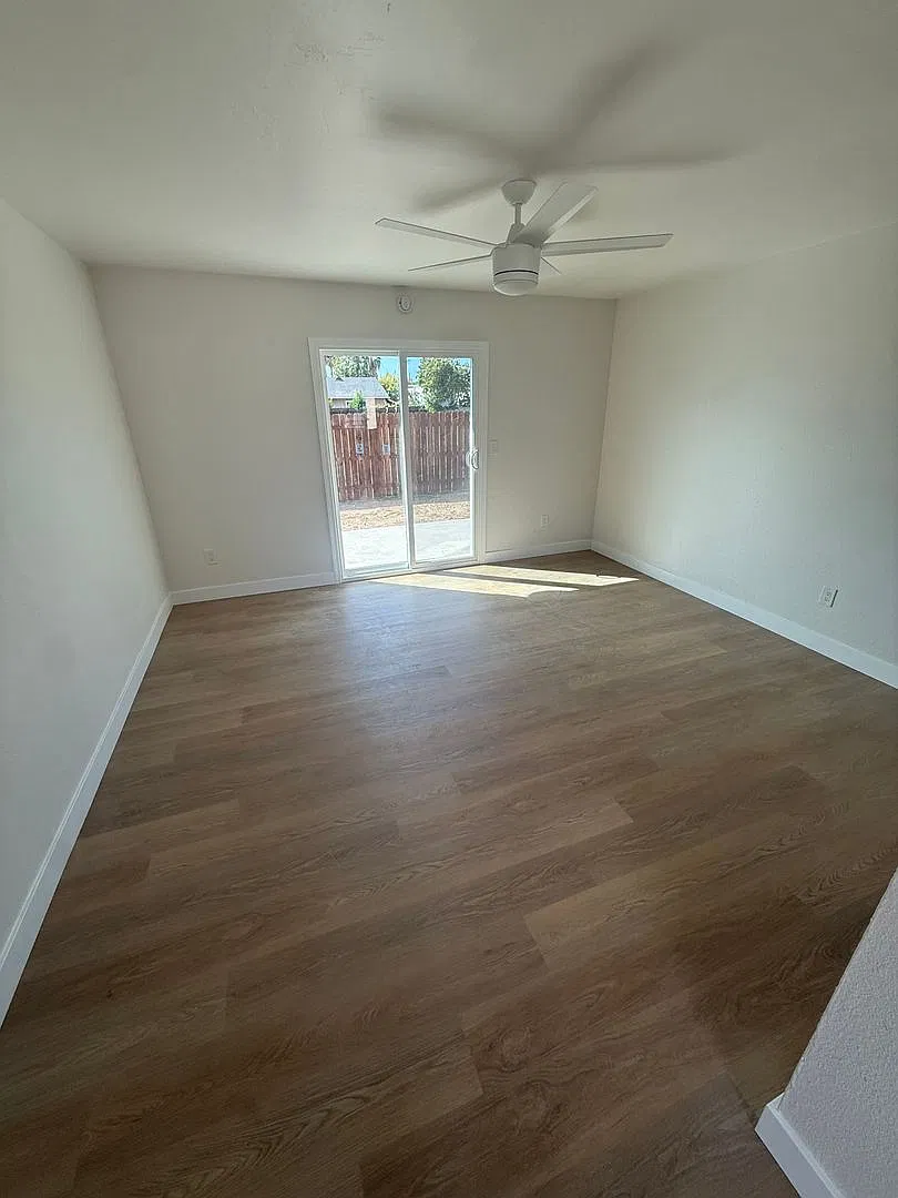 Fully Renovated House In El Cajon — Photo 3