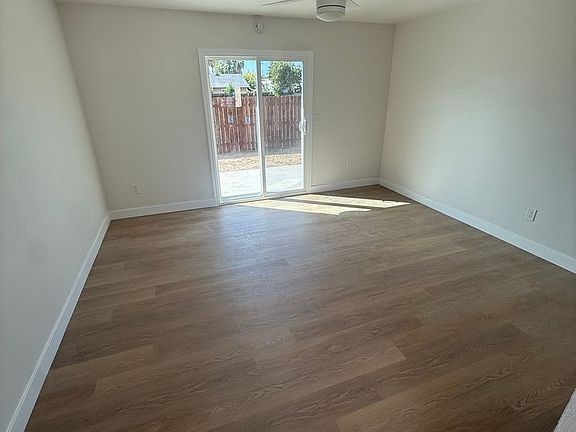 3rd image of 1478 Marline Ave