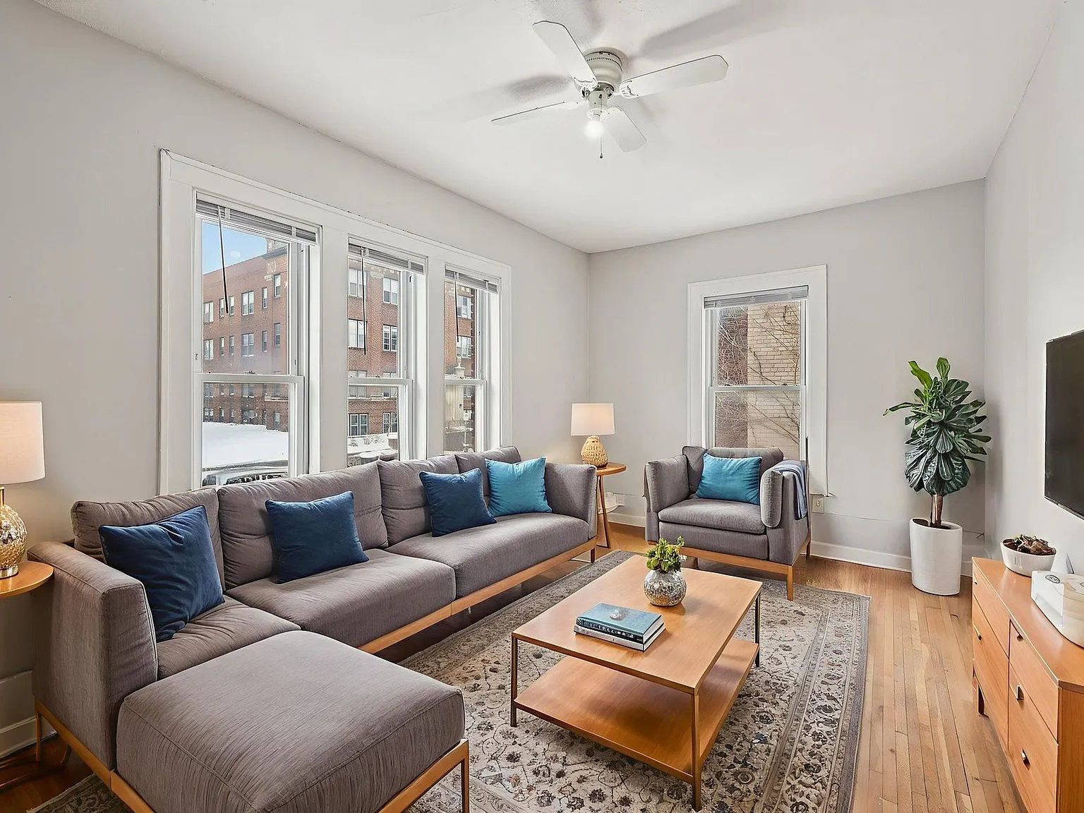 1st Avenue Flats — Photo 4