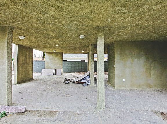 4th image of 5719 S Wilton Pl