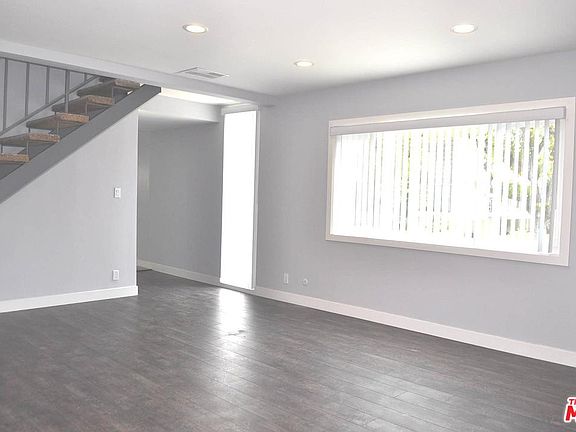 2nd image of 505 N Kenwood St APT 1