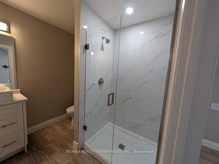 1093 Gallagher Rd #A — Photo 11