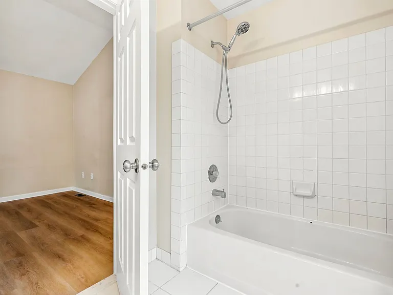 27 White Pine Ct — Photo 11