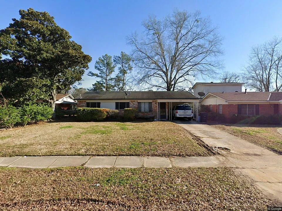 629 Rainbow Dr