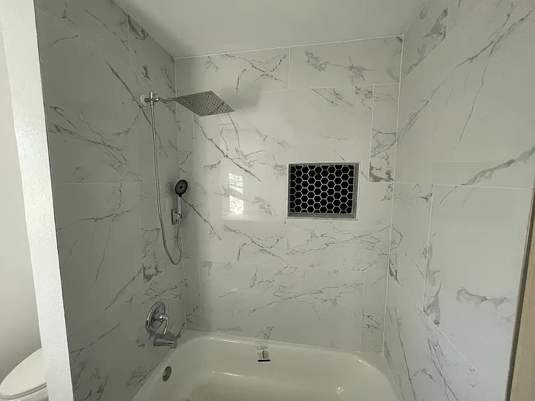 3017 Lambath Rd — Photo 2