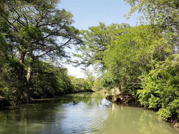 125A IDLEWILDE BLVD, Comfort, TX 78013