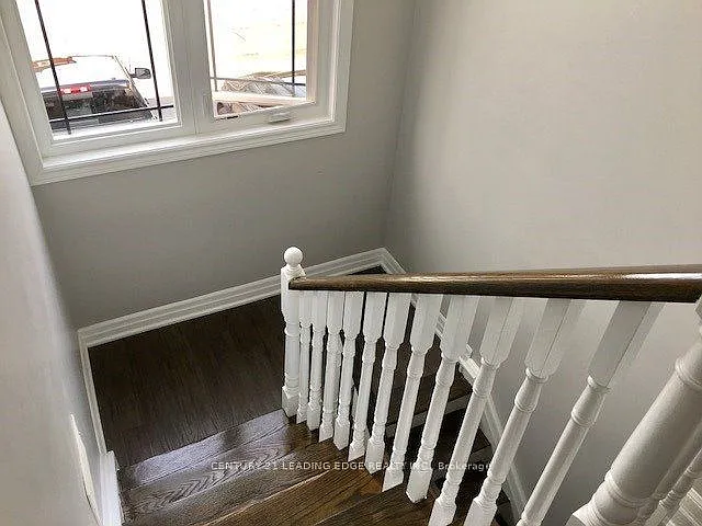 64 Gray Ave — Photo 6