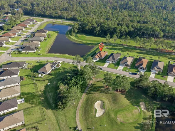 10078 Lakeview Dr, Foley, AL 36535